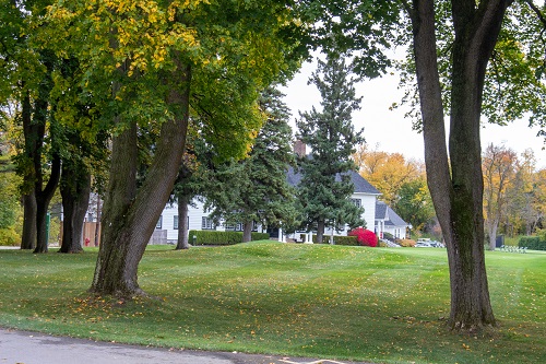 Let's Explore Richmond Hill - Yonge Street Cairn