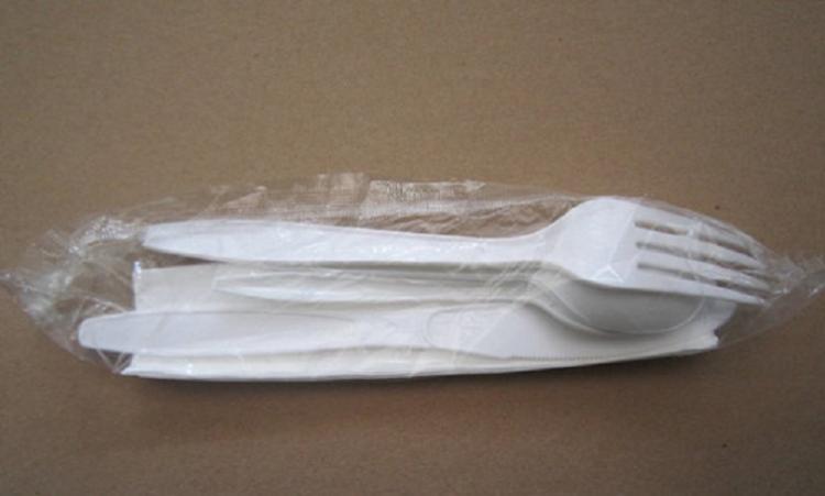 Plastic cutlery