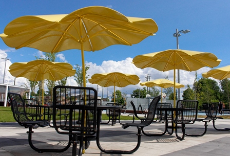 Seating area Lake Wilcox Park